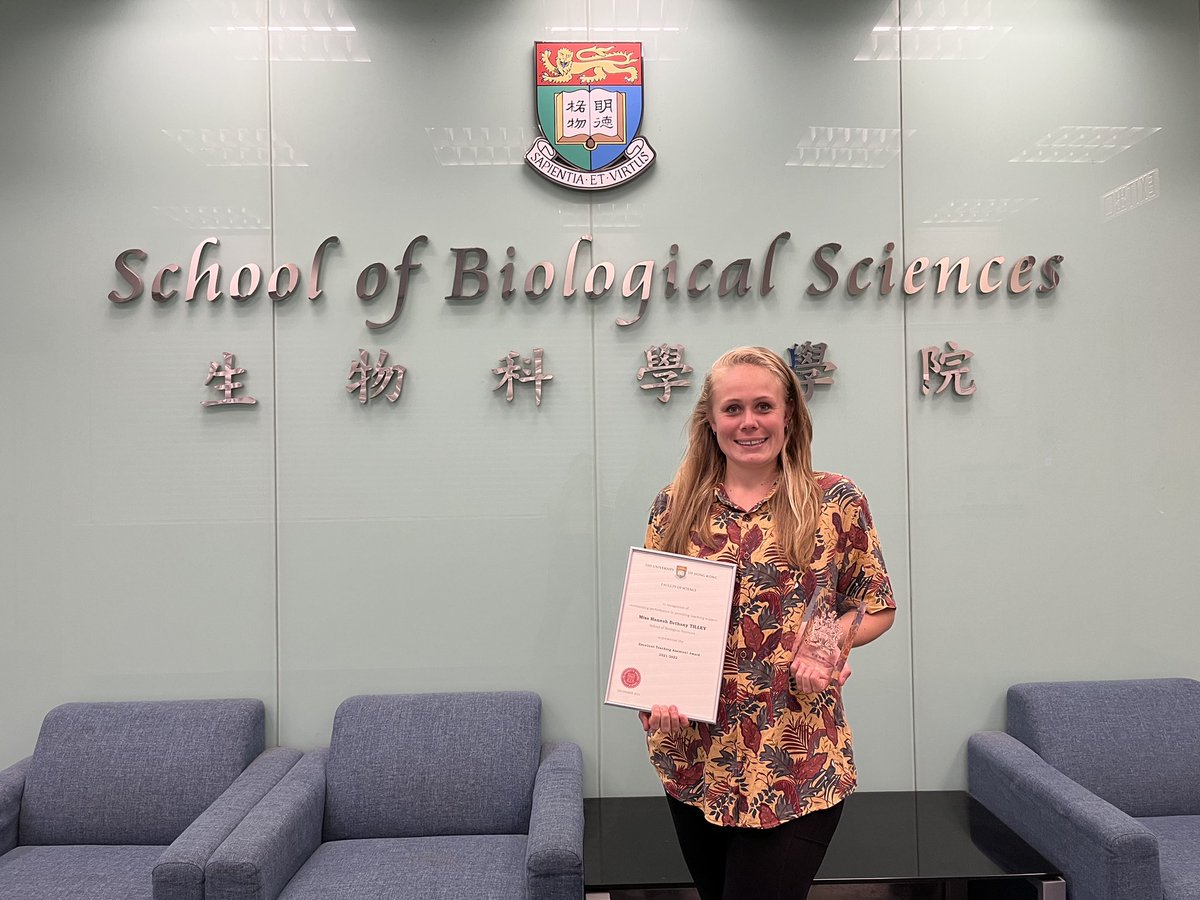 HB_Tilley's tweet image. Today I accepted my #teaching award for aiding with undergraduate teaching @hku_science in 2021-22 - huge thanks to everyone who supported me! @AppliedEcoLab @hkuwise #phdchat