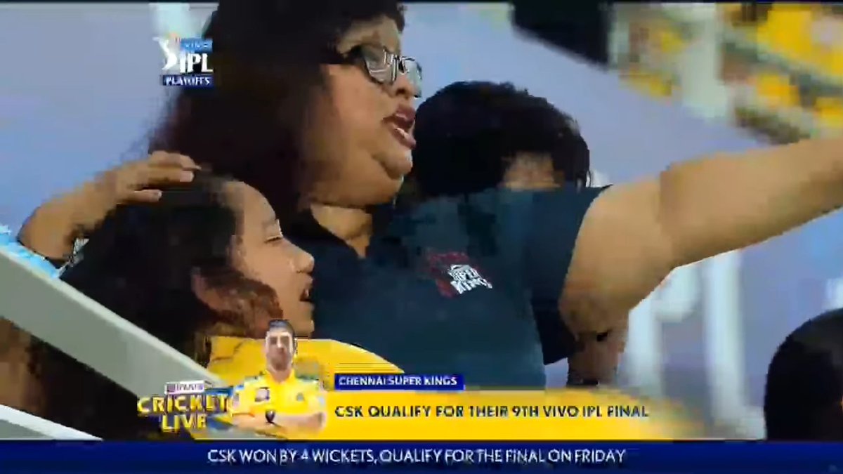 That_MSDian's tweet photo. Never knew RCB fans also pray for our victory. 😭 #PlayBowled https://t.co/eCKmfZhlNU