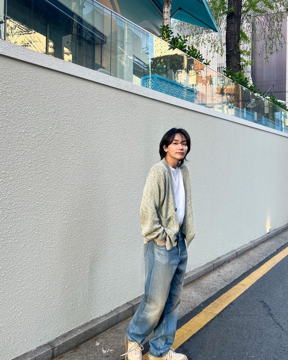 svtcontents's tweet photo. [#INSTAGRAM] 230413 JEONGHAN #정한 

😇: green🌿

🖇️ https://t.co/0rVHRMuQig https://t.co/T20yYiEhYu