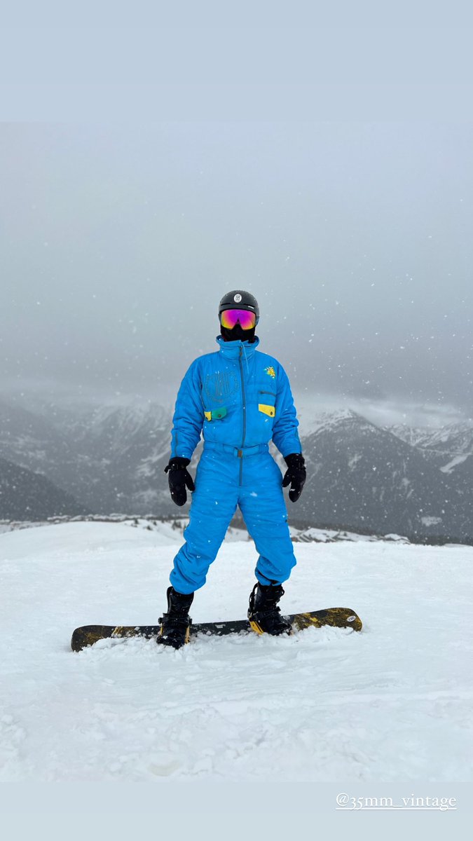 bdavies_5's tweet photo. What a week 🇫🇷🏂❄️🏔️⛷️#larosiere #snowboarding #Alps #France #SpringBreak https://t.co/EUX6yb4IV7