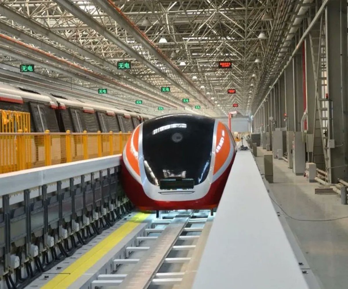 Erik Solheim (@eriksolheim) on Twitter photo 600 km/hour — This is China’s next-generation maglev train!
Last week, it completed its first trial operation.
With vacuum tubes, this Chinese train can go at staggering 800 km/h. 😱
It uses superconducting technology that works at higher temperatures.
<a href="/Kanthan2030/">S.L. Kanthan</a> 600 km/hour — This is China’s next-generation maglev train!
Last week, it completed its first trial operation.
With vacuum tubes, this Chinese train can go at staggering 800 km/h. 😱
It uses superconducting technology that works at higher temperatures.
<a href="/Kanthan2030/">S.L. Kanthan</a>