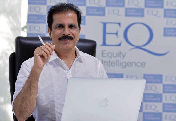 piyush_trades's tweet image. Porinju Veriyath made ₹180 Crores by stock market trading.

He was born in a small village in south India.

I spent last 24 hours reading his Trading Style and found 11 Rules that made him a Crorepati.

I have made it simple for you.

FREE

Like + Retweet &amp;amp; I&apos;ll DM it to you !