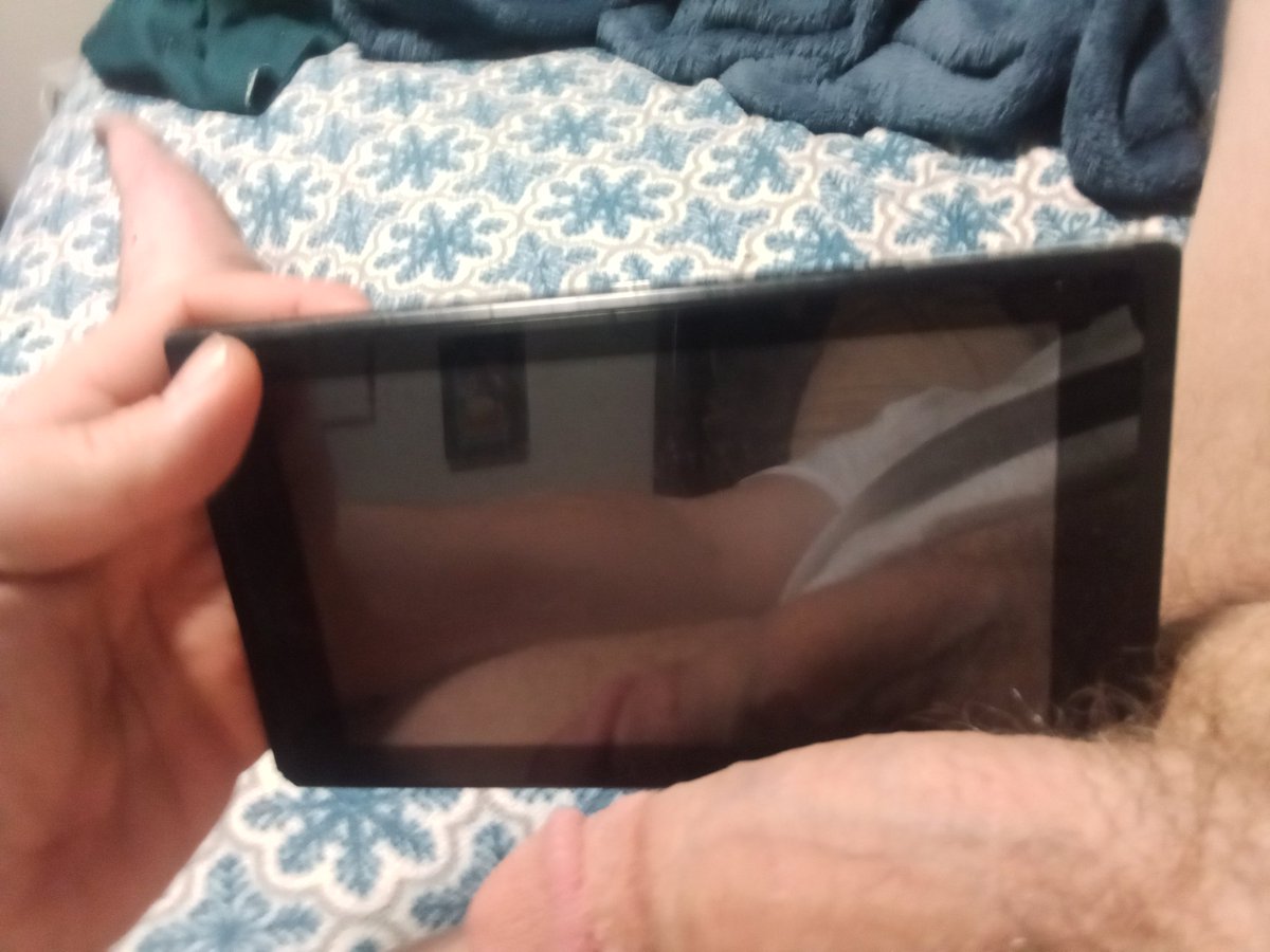 Blockedmyshot's tweet photo. @clupluu Any lady's wanna play w my Nintendo switch 🤨 https://t.co/udB2GHLN0W