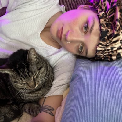 pantsrhangin's tweet photo. #NewProfilePic https://t.co/O7SU3mMDPW