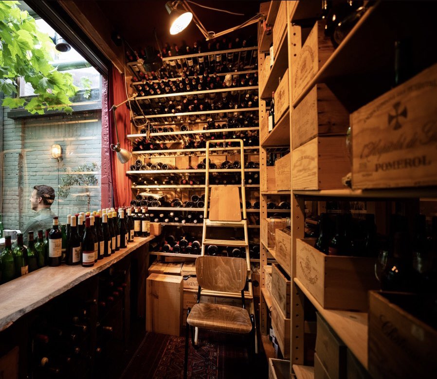 Wij zoeken een

FULLTIME ZELFSTANDIG WERKEND KOK 
en 
FULLTIME BEDIENINGSMEDEWERKER

Heb je vragen of ben je gewoon super nieuwsgierig? Loop gerust even binnen! Stuur je CV naar: info@bistroflores.nl. We kijken ernaar uit je te ontmoeten!