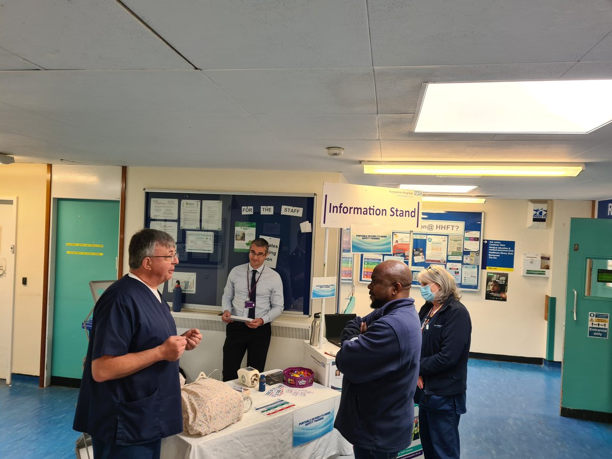Martha Knapman (@knappers12) on Twitter photo Well done to Tim for working so hard on promoting the safe use of oxygen cylinders for patient transfers within <a href="/HHFTnhs/">Hampshire Hospitals</a> Well done to Tim for working so hard on promoting the safe use of oxygen cylinders for patient transfers within <a href="/HHFTnhs/">Hampshire Hospitals</a>