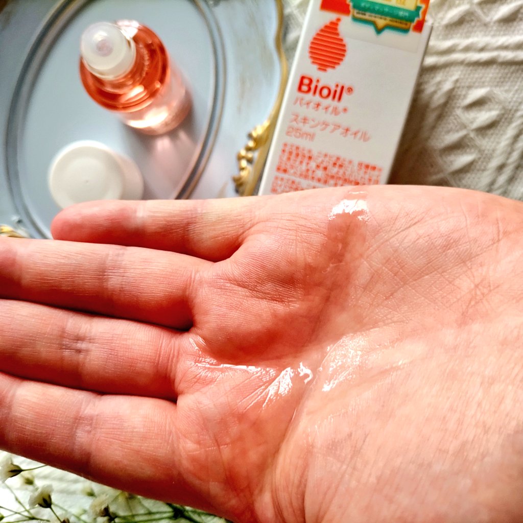 Tubuyaki_japan's tweet photo. サンプル百貨店様から バイオイル 25mL 当選し、使ってます🌸
さらりとしたオイルで、デコルテのマッサージや、手指のケア、スキンケアにプラスして使ってます🌸🌸🌸

#サンプル百貨店 #バイオイル #Bioil #オイル #スキンケア #ボディケア #美容 https://t.co/ztgLHdO1WW
