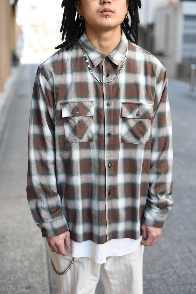 GODONitami's tweet photo. 春らしく優しい肌触りのライトなフランネルシャツ

【BIGMIKE】
OMBRE CHECK SHIRTS
〈SIZE〉Lのみ
¥9000+tax(¥9900)

オンブレチェックをビッグマイクのフィルターに通し

ビンテージワークシャツのディテールを忠実に再現

ワイドでゆったりした身幅でありながら程よい着丈のボックスシルエットです https://t.co/KifSYwfAOS