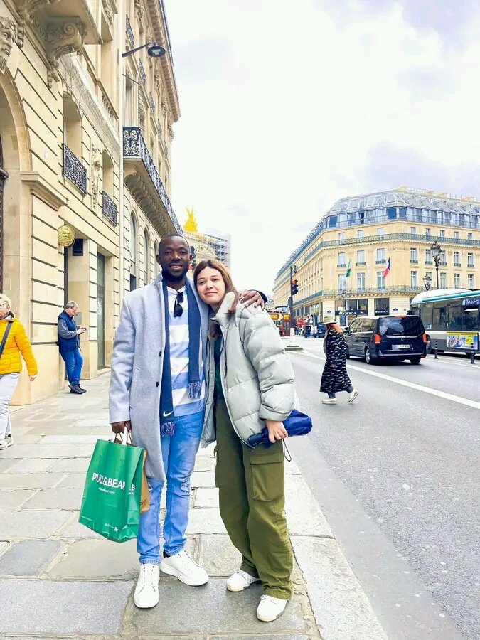 coeurdafriqueM's tweet photo. Le président de l'association nationale des célibataires au Congo honorable @LamikaJoel vient lui aussi de trouver sa #Simiane #LAMIKA , probable qu'il quitte l' #ANC dans les prochains jours 🤣🤣
@leParrainRDC @central_sage @kakese_leon @rkitsita https://t.co/HZsVxT4Sdp