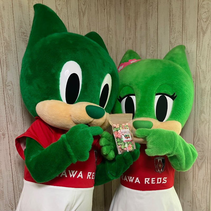 REDSOFFICIAL's tweet photo. 🔴4/15 vs 札幌🔴

いよいよ『新・埼スタ開幕 ウェルカムデー』🏟️
札幌戦に向けて、新企画、新メニューが登場🍱🍛🍰

グルメページはこちらをご覧ください🍴
https://t.co/vtoN5PPmOq

#OURHOME #urawareds #浦和レッズ #スタグル