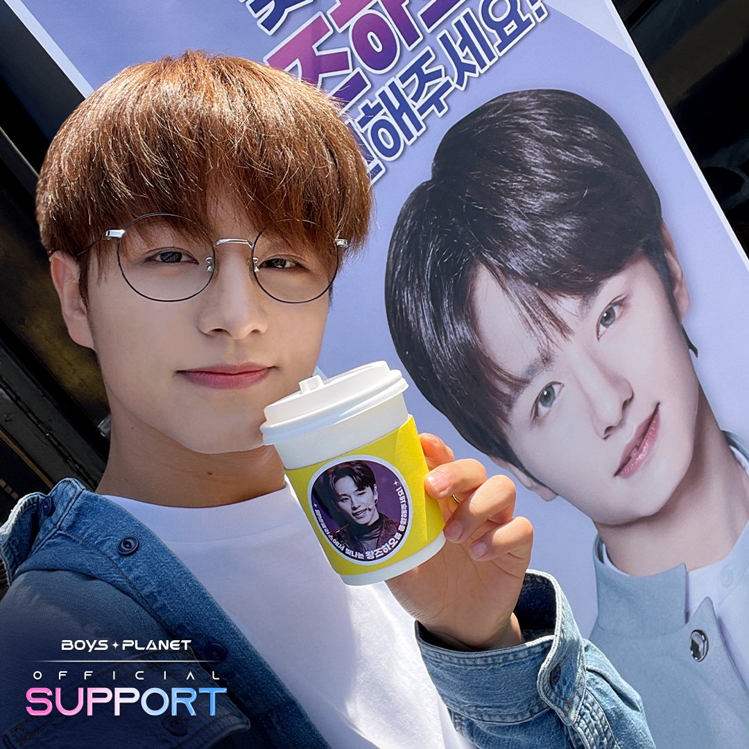 _soondingie_'s tweet photo. ZIHAO: "Gracias, Star creators."

Que gracias ni que nada, mejor debuta luego, para que sigas recibiendo lo mejor de lo mejor, mi vida. ㅠㅠ

#WANGZIHAO #왕즈하오 #王子浩 #boysplanet https://t.co/hugI2eDe4F