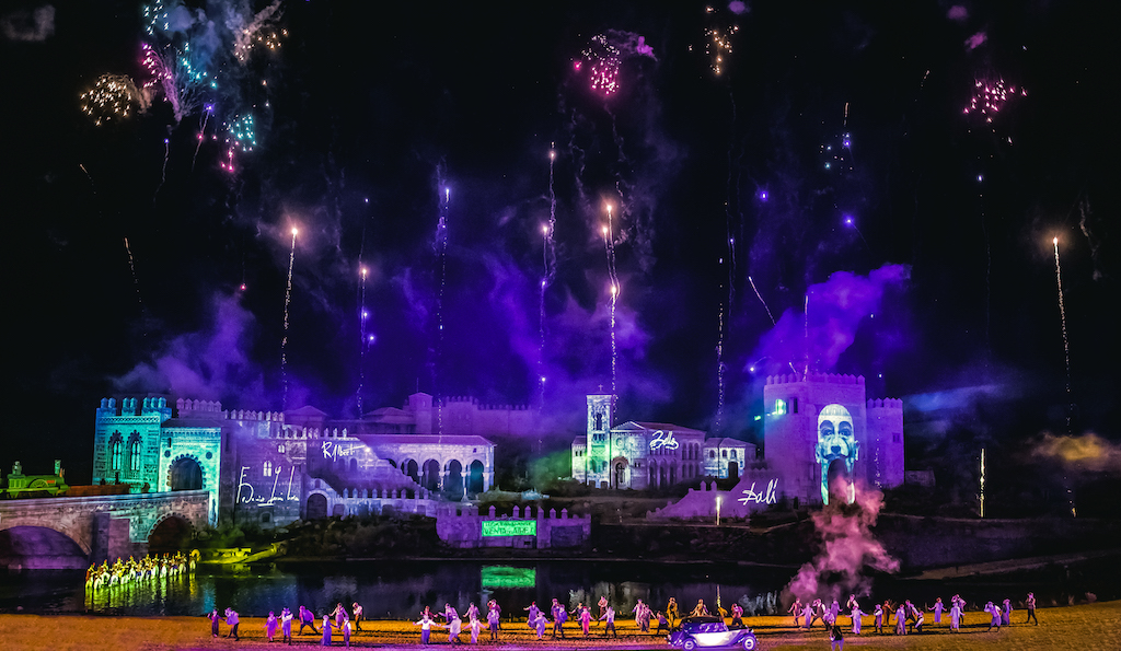 trifargo's tweet photo. 5 Reasons to Visit Puy du Fou During Your Next Trip to Madrid
https://t.co/7e5hbdwkYJ

Puy du Fou is a special historical theme park that originated in France and has recently opened an exciting Spanish version near Madrid. 

Located on a 30-hectare site just o... https://t.co/cdoU5PwZsn