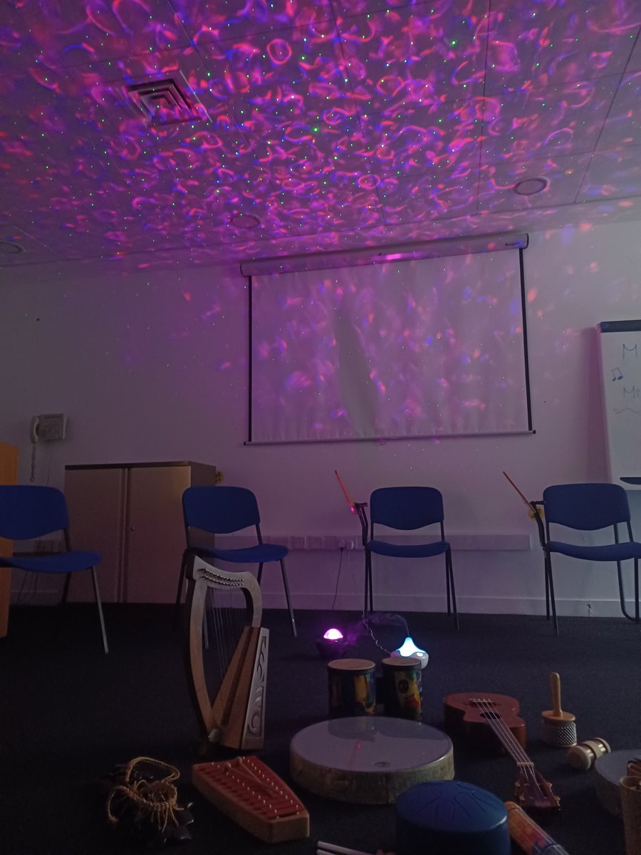 All set up and ready for music and mindfulness for parents and staff @CHIatCrumlin with @MarinaCassidy1 #worldmusictherapyweek