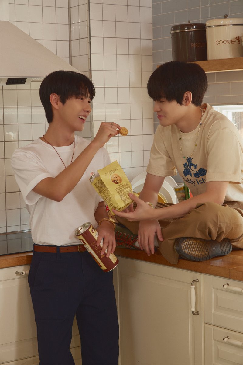 g0dbpeffx's tweet image. มาค่ะ เดี๋ยวพี่ป้อน