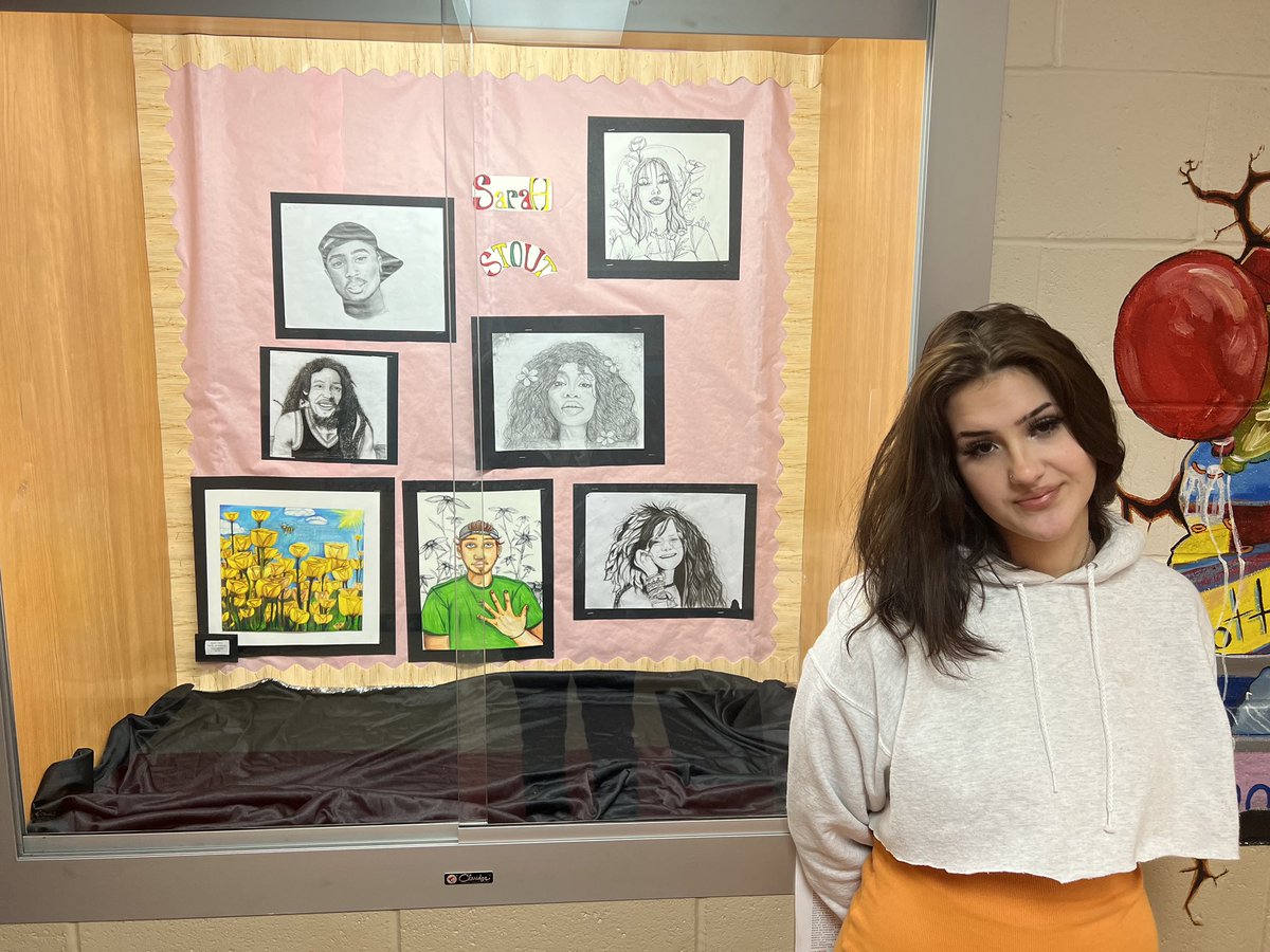 Artist of the Month for April

The high school artist for the month of April is Sarah Stout. Sarah is a senior and enjoys drawing, in particular, she likes drawing people. This year Sarah is taking Art III and A.P. Art classes. 

Congratulations to Sarah on her many achievements!