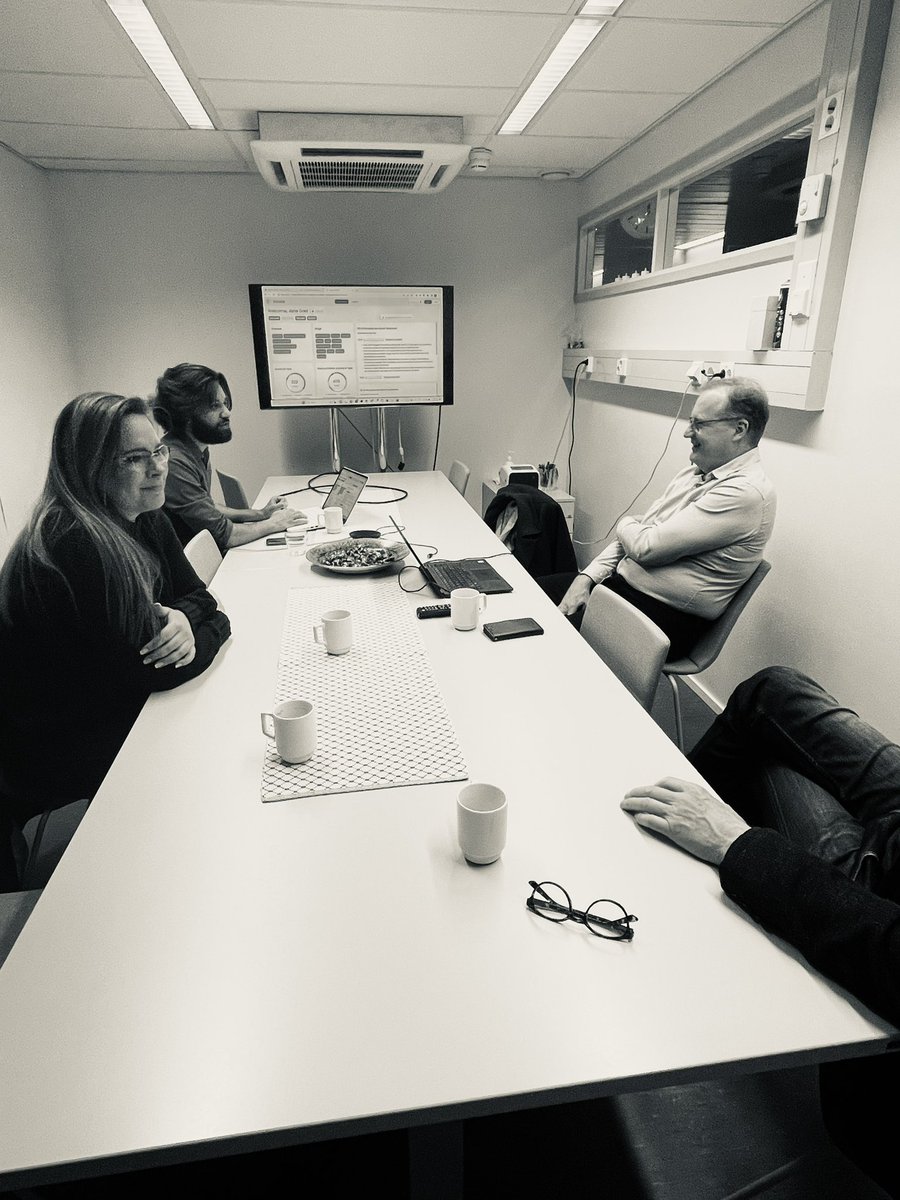 In the epicenter of health research and data collection, meeting Director Eero Punkka <a href="/HUS_fi/">HUS Helsingin yliopistollinen sairaala</a> <a href="/HBiopankki/">Helsingin Biopankki</a> and Nikhil Banerjee💎 Can AI help us curbing #AMR? <a href="/AntibioticsThe/">The Global Antibiotics Resistance Foundation</a> #AntibioticResistance #stopsuperbugs #ArtificialIntelligence  #healthdata