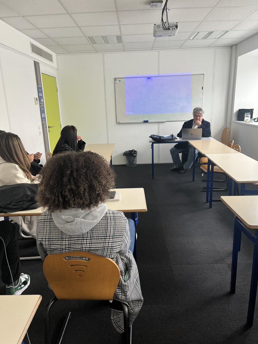 IFFP_Formation's tweet photo. Save the date ! L'IFFP organise une journée portes ouvertes le 15 avril à La Défense. Venez découvrir nos formations, rencontrer nos étudiants et échanger avec nos enseignants. #IFFP #JPO #LaDéfense https://t.co/rd0aaP0J1i
