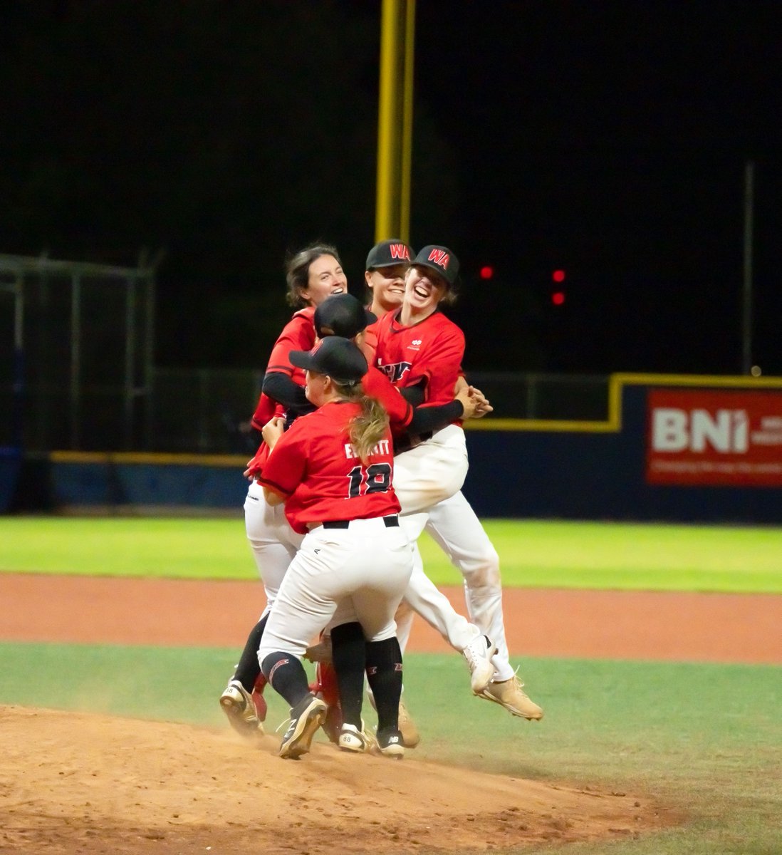 baseballcomau's tweet image. The moment WA became champions. #AWC2023
