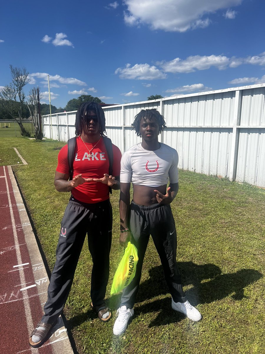 Seniors @Boomm1k and <a href="/Bruce_Onchweri/">Bruce Onchweri</a> had a solid Triple Jump battle, finishing 2nd (44’2”) and 4th (43’10”) to advance to the Area Round #HorsePower