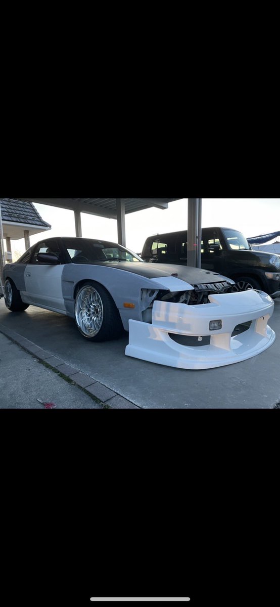 yuto_s13's tweet photo. 【拡散希望】
#売ります
#180SX
#エアロ
#大塚風
#roughstation
代理出品
仕様変更の資金のためエアロ売ります
フロント3.5万
サイド2.5万
発送は追加料金で着払い予定
連絡早い方、優先します
長野の北の方からになります
大きな割れはありませんがシャコタンで乗ってました
DMかリプください https://t.co/iL4G7qVCXF