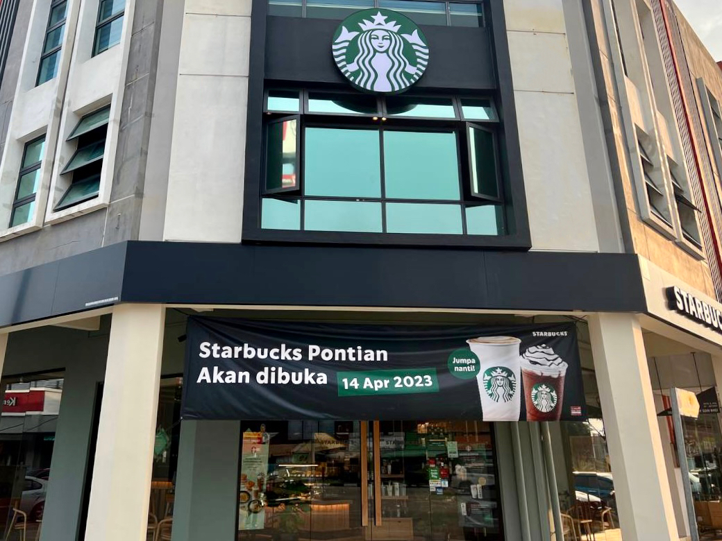 StarbucksMY's tweet photo. Our first store in Pontian is finally here to brew your favorite blends 😋

Visit us as we celebrate another milestone by entering a new market in Johor! https://t.co/73Mfz9ZZVW
