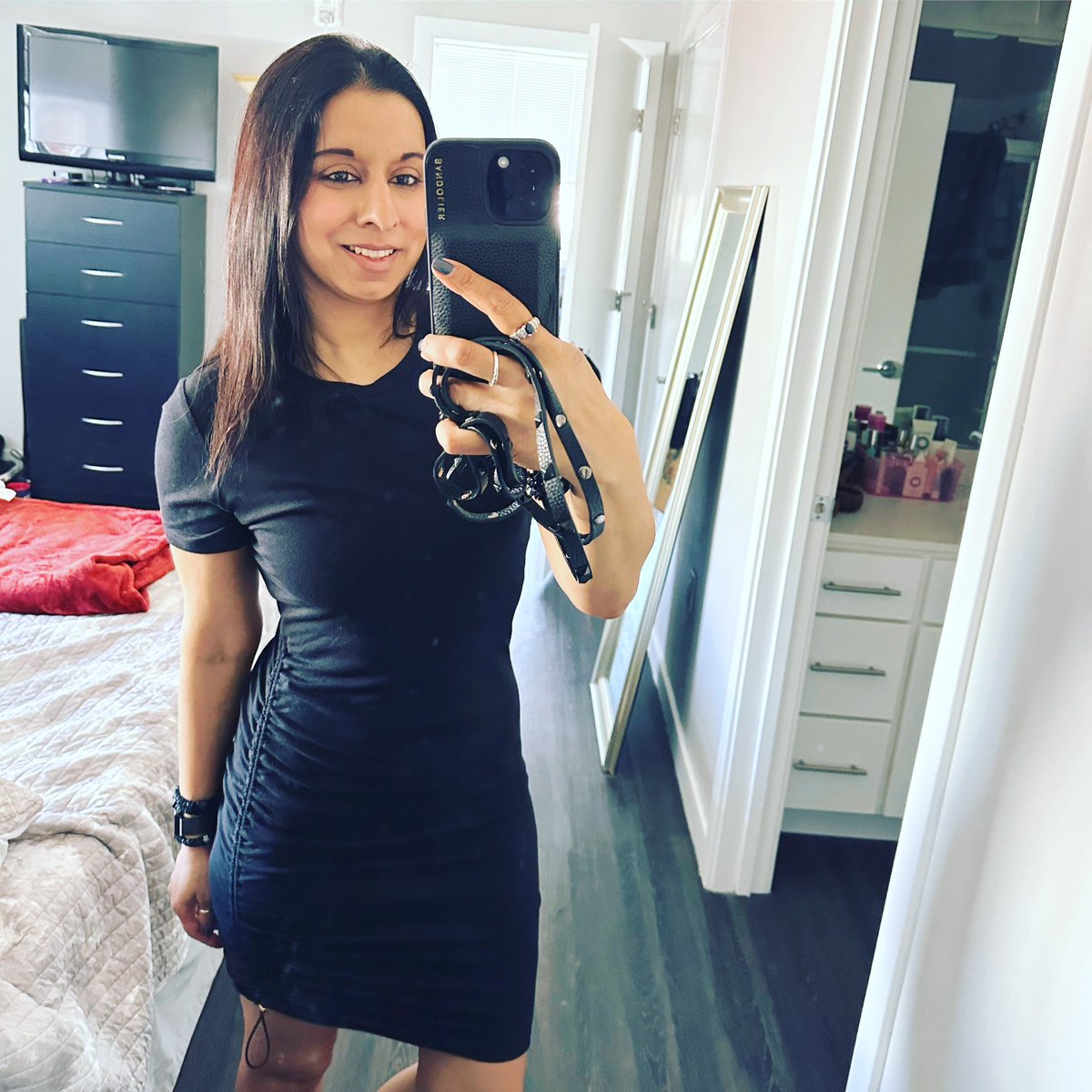 PamSahota's tweet photo. As most people know it’s about time for me to switch out my #winter #blackclothes for my #springlooks in black … #tshirtdress 🙌🖤 https://t.co/vROD31btZD