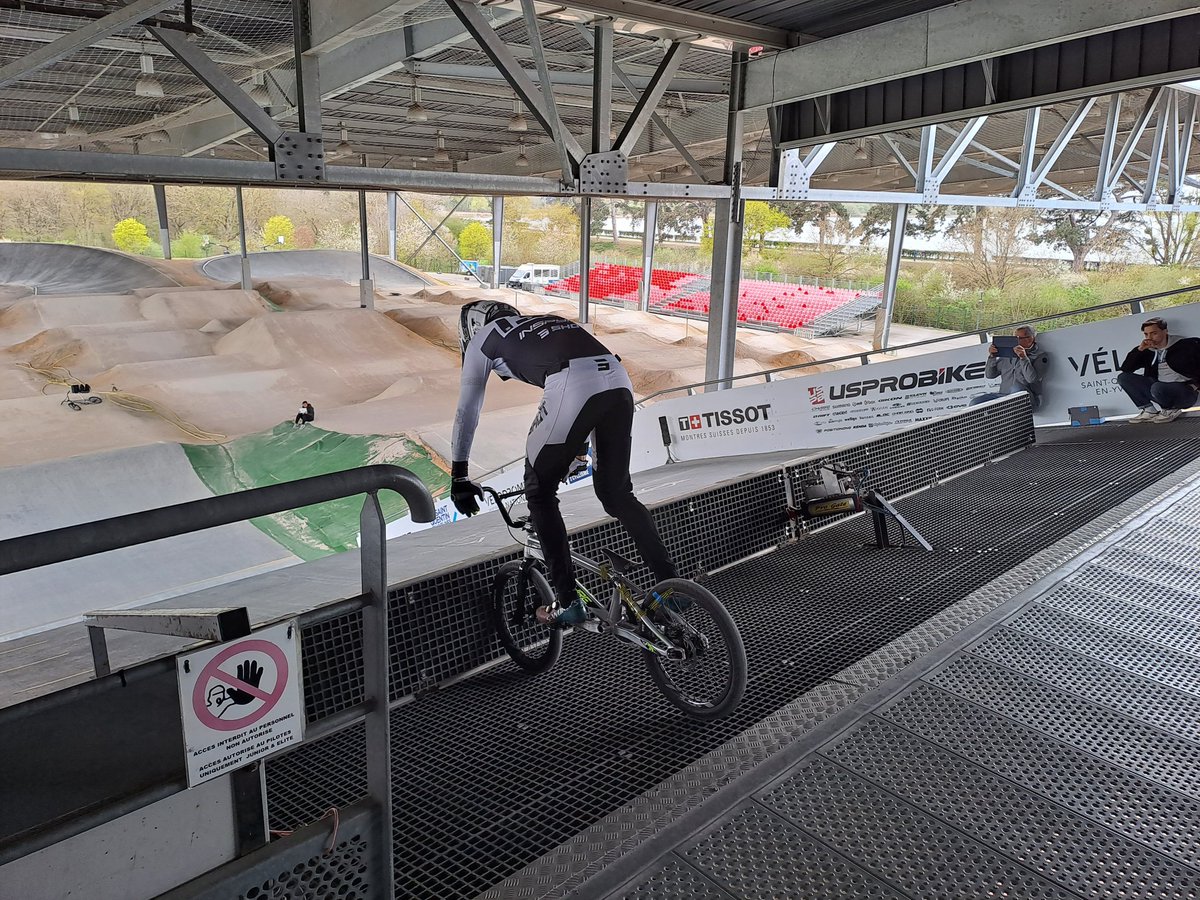 EmmanuelBrunet's tweet image. Test départ en BMX avec @Polytechnique à @FFCyclisme @Velodrome_nat @sqy 
@PerfAnalytics24 @Phyling_sport