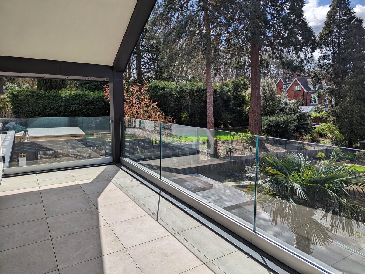 ghinteriorglass's tweet photo. Imagine waking up to this beautiful garden view! ✨

More photos to follow from one of our completed large, residential projects. 

Please contact info@ghinteriorglass.com or visit https://t.co/rHan3cFzk4 for more information on our glass balustrades. https://t.co/4EslvdTkPT