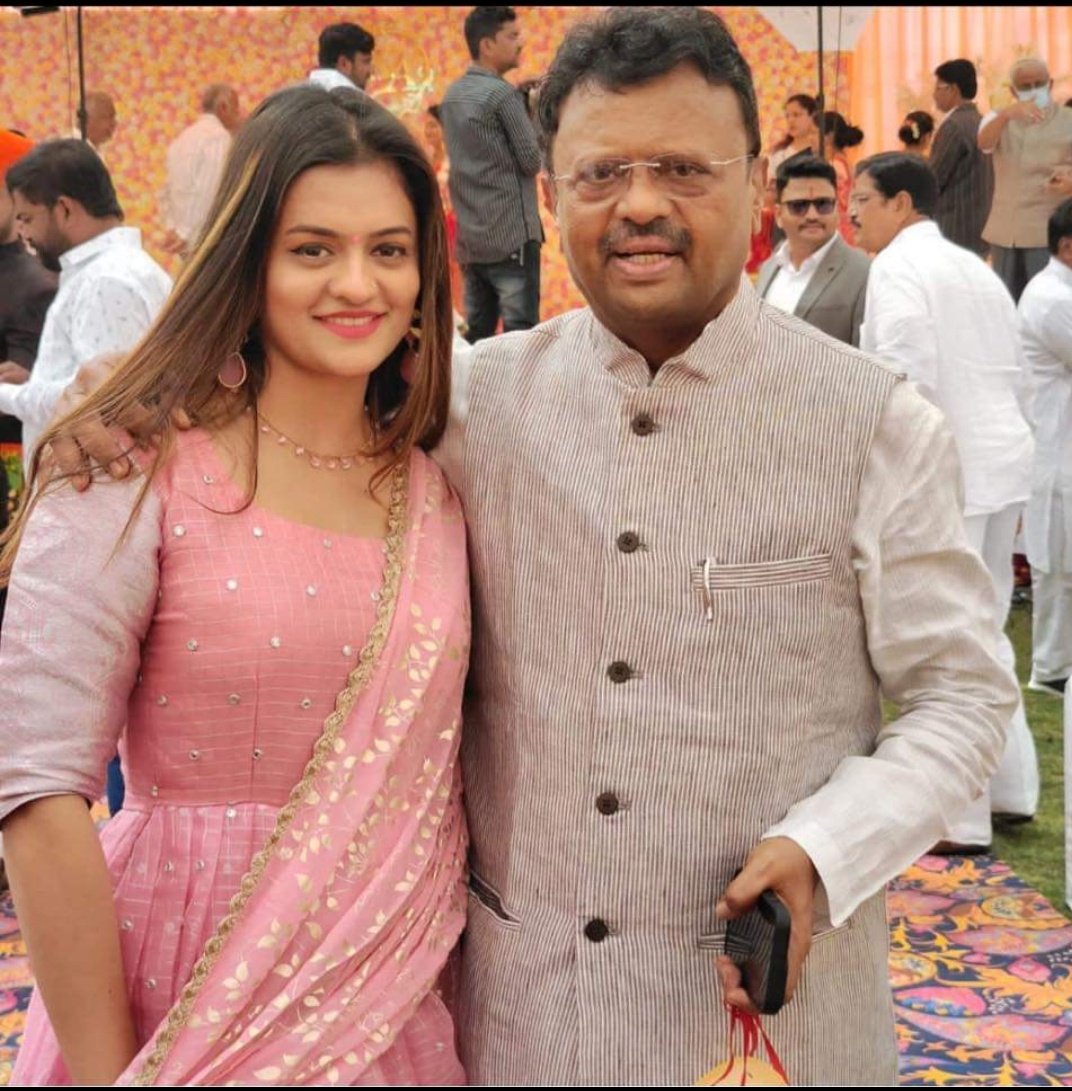 VikasGayke's tweet photo. राष्ट्रवादी युवती काँग्रेसच्या राज्याच्या उपाध्यक्ष,
गायत्रीताई शिंगणे आपणास वाढदिवसाच्या हार्दिक हार्दिक शुभेच्छा
@ShingneGayatri 
@shingne_gaurav
@NCPspeaks
@DrShingnespeaks https://t.co/jCgqZYxmVc