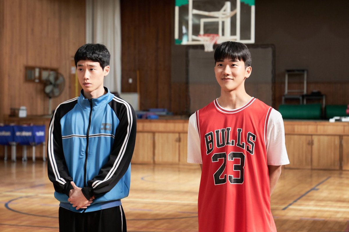 gatewayzx's tweet photo. I 100% 내향형 바보       E 100% 외향형 바보 https://t.co/kqZ6LcaT04