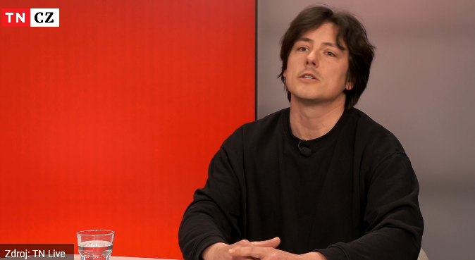 Pohřebák ČSSD a flastenec Matěj Stropnický dostal prostor na TV NOVA a dopadlo to, jak to dopadnout muselo, rozumný člověk by se z něho.....🤮