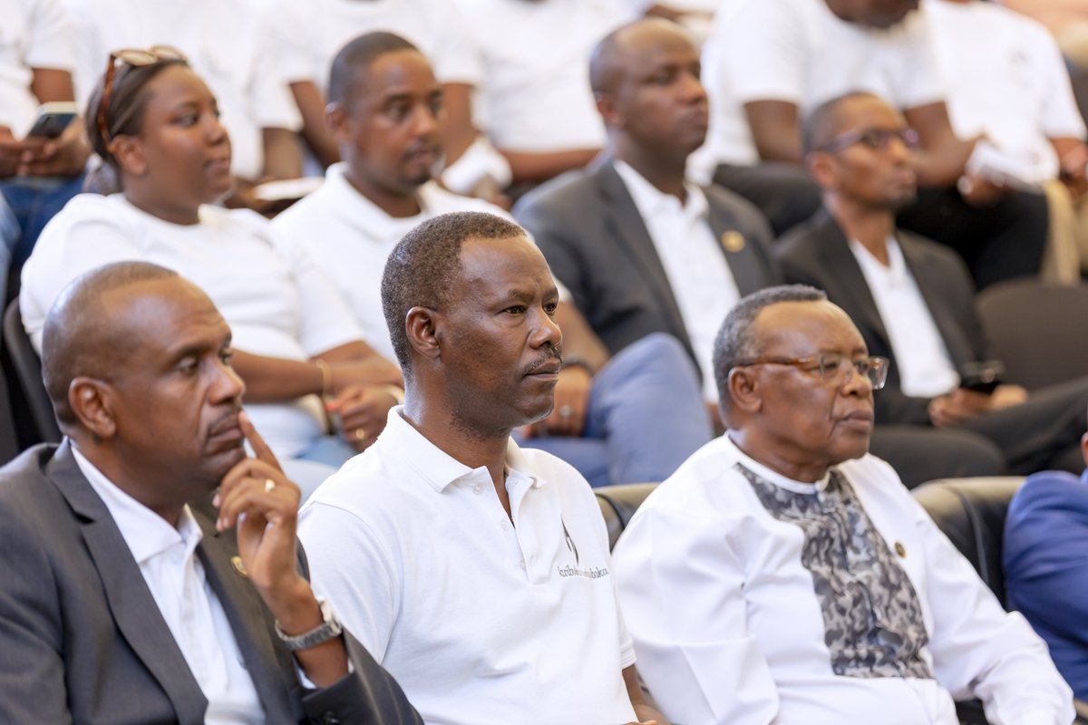 RwMountainTea's tweet photo. Yesterday's ceremony was a poignant reminder of the devastating impact of the genocide against Tutsi in 1994. We must strive to never forget and work towards a world where such atrocities never happen again. Let us honor the victims by promoting a message of peace and unity. https://t.co/Yzu3qKhuSf
