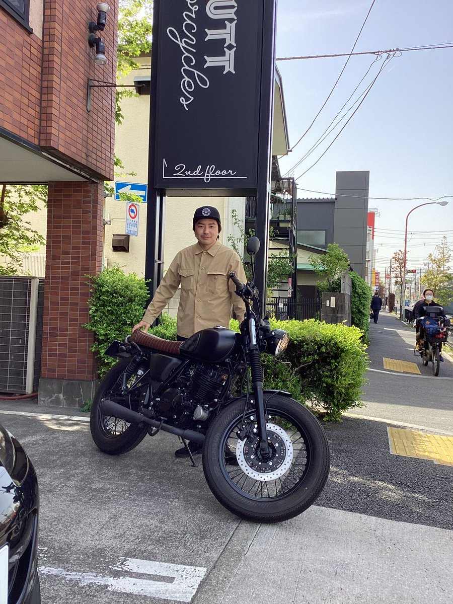 MUTTMOTORCYCLE1's tweet photo. From
TokyoShowroom
MONGREL250を
ご試乗されました。
#モングレル250
#mutt試乗
#mutt #fatsabbath #hilts125 #mutters #muttmotorcycles #rs13 #マットモーターサイクルズ #rs13125 #125bike #caferacer #カフェレーサー #mongrel125 #250ccbike #mastiff250
#muttrazorback
#fsr https://t.co/15X4lPTQ2U