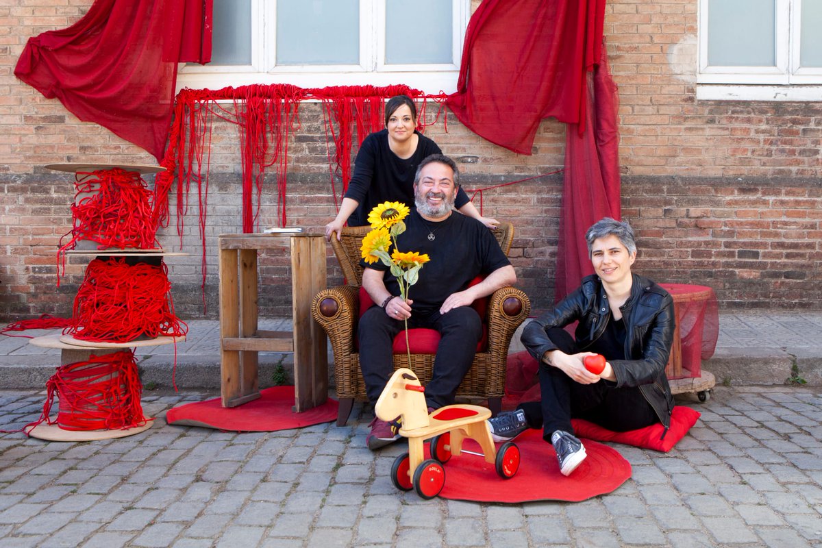 El proper 10 de Juny actuarem a <a href="/laltrefestival/">laltrefestival</a> 😍😍😍... 

📷 Kati Riquelme 

#elclubdelaluchaemocional
#poesia #performanceart #music #laltrefestival