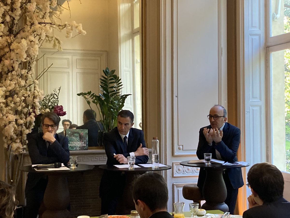 terra_nova_tn's tweet photo. 🟢#Pouvoirdachat et #mobilité des salarié(s) en France : une étude exclusive @EdenredFrance avec @harrisint_fr et @_Terra_Nova présentée ce jour : quelles appétences pour la mobilité durable ? Quelles contraintes ? Quels besoins ? 
Lire l’étude ici ➡️https://t.co/r68HnXsJbz https://t.co/LXLK5jeWqh