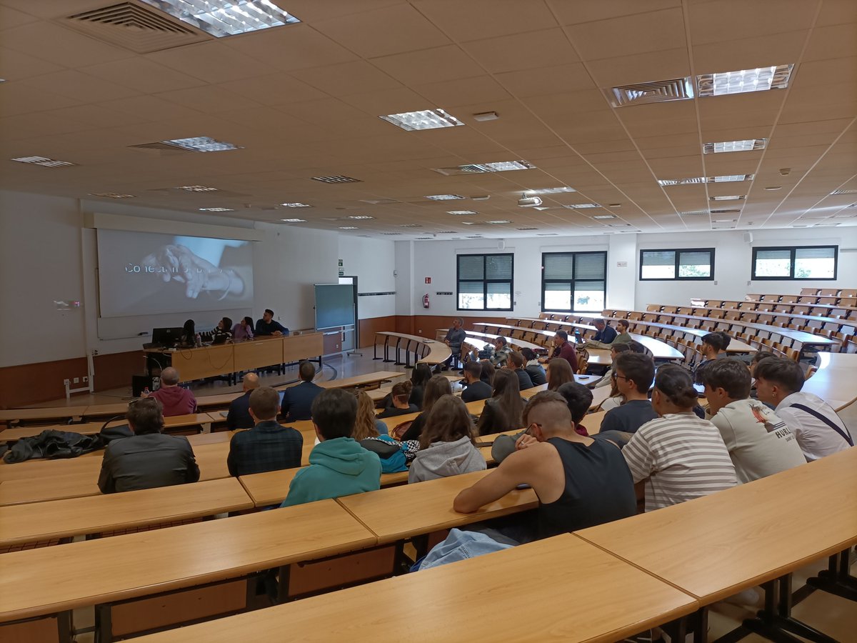 Clara Simon de Blas (@clarasimonbl1) on Twitter photo Segundo día IA en la #URJC Ahora con #IBM Organizado por el coordinador y estudiantes del <a href="/en_artificial/">Grado en Inteligencia Artificial</a> Segundo día IA en la #URJC Ahora con #IBM Organizado por el coordinador y estudiantes del <a href="/en_artificial/">Grado en Inteligencia Artificial</a>