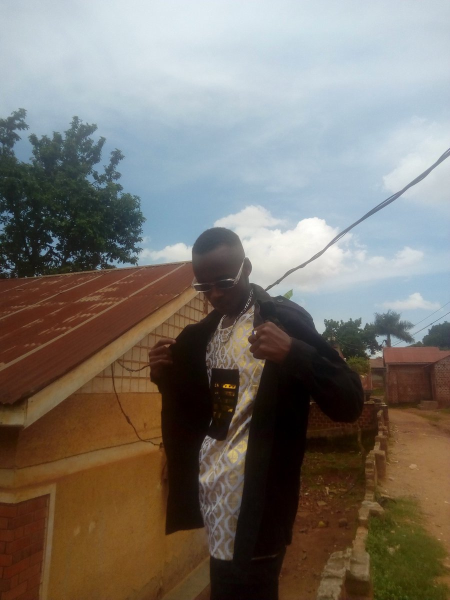 HCamander's tweet image. Hit camander ug an artist from kawempe