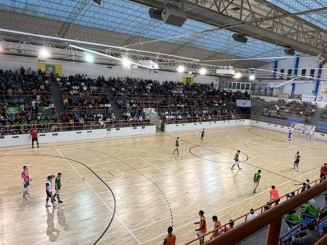 cdsalamancafs's tweet photo. 📣 PARTIDAZO/

¡¡No me digas que no mola ver la ALAMEDILLA así!!

Este sábado queremos que sea un fortín que lleve en volandas a nuestros guerreros @unionistasfs a la victoria que nos acerque a los play off de ascenso a segunda división, de locos 🤪🤪

Y porqué no @UnionistasCF https://t.co/ZptP0CGqLa