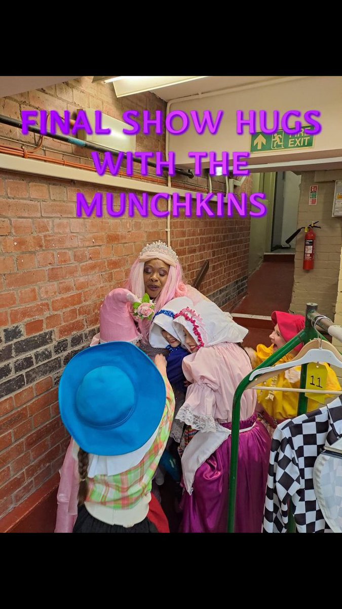 OFFICIALSANDIBOGLE tweet media