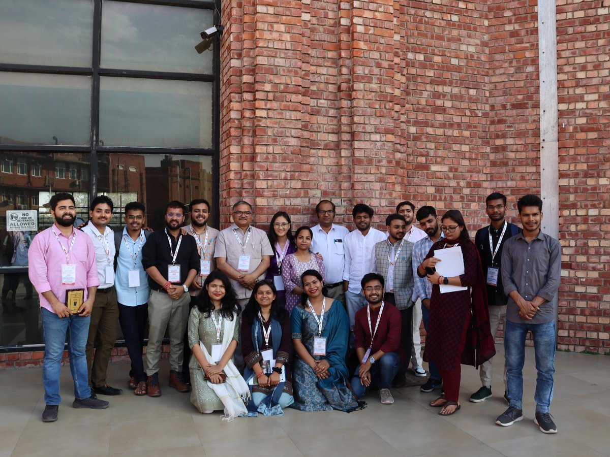 dprajan302JNU's tweet image. A national conference on ‘Disaster Resilient Methodologies for Pandemic’ organized by Socialwork Practices and Resaerch Centre (SPARC) and Rashtriya Sewa Bharati commenced at the Convention Centre of JNU on 12th April 2023. #scdr