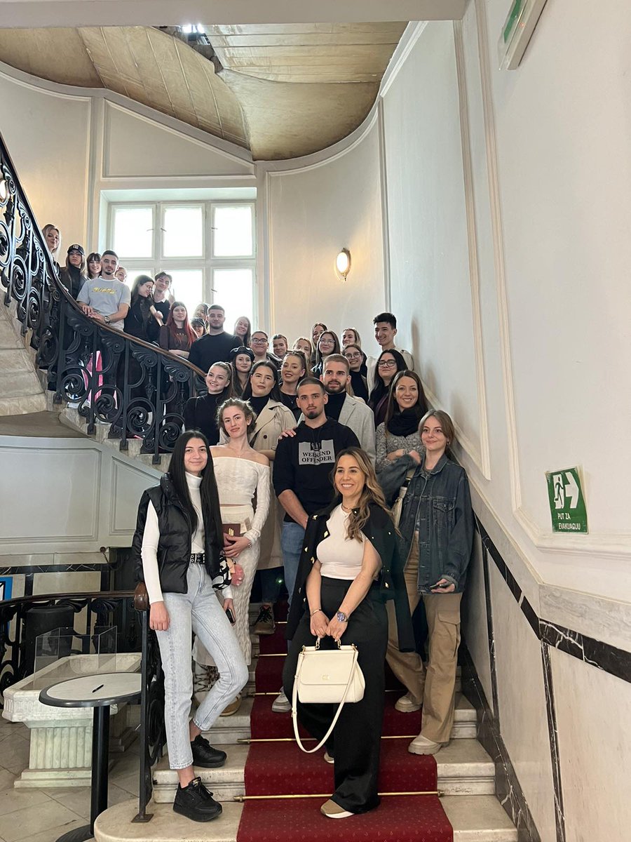 a_politehnika's tweet photo. Studenti Dizajna enterijera posetili su 45. Salon arhitekture i upoznali se sa aktuelnim tendencijama i trendovima. Salon arhitekture je nacionalna godišnja smotra iz oblasti savremene arhitekture koji u organizuje Muzej primenjene umetnosti.
#atssb #tarkett #birajznanje https://t.co/vTDlbdnRVP
