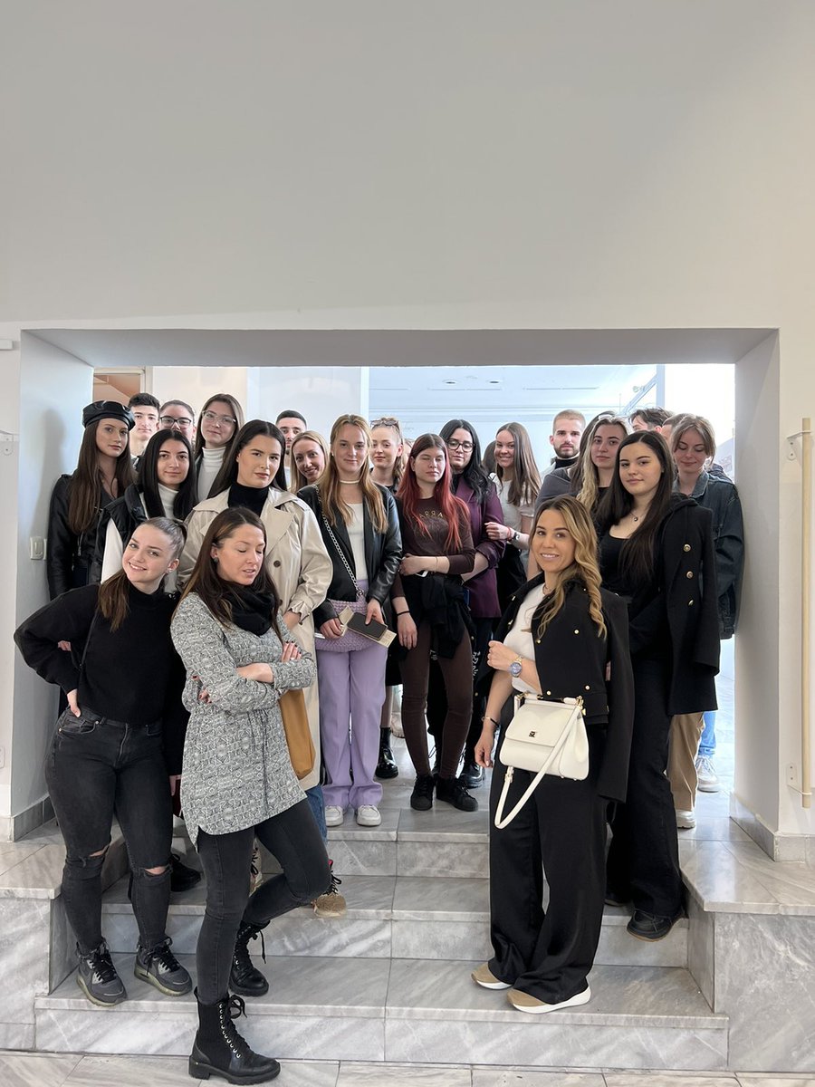 a_politehnika's tweet photo. Studenti Dizajna enterijera posetili su 45. Salon arhitekture i upoznali se sa aktuelnim tendencijama i trendovima. Salon arhitekture je nacionalna godišnja smotra iz oblasti savremene arhitekture koji u organizuje Muzej primenjene umetnosti.
#atssb #tarkett #birajznanje https://t.co/vTDlbdnRVP