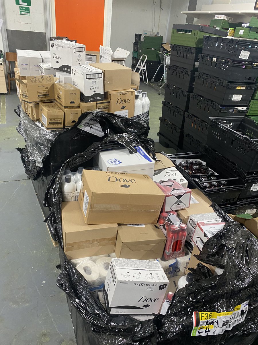 Food AWARE CIC (@foodaware) on Twitter photo Huge thanks to our friends & community partners at @THBDoncaster 4 another fab donation for our community projects in #doncasterisgreat for <a href="/MexboroFoodbank/">MexboroughFoodbank</a> <a href="/tmfoodbank/">ThorneMoorfoodbank</a> & many more!
Making a huge difference to local people/families during #CostOfLivingCrisis 👍
<a href="/thehygienebank/">thehygienebank</a> Huge thanks to our friends & community partners at @THBDoncaster 4 another fab donation for our community projects in #doncasterisgreat for <a href="/MexboroFoodbank/">MexboroughFoodbank</a> <a href="/tmfoodbank/">ThorneMoorfoodbank</a> & many more!
Making a huge difference to local people/families during #CostOfLivingCrisis 👍
<a href="/thehygienebank/">thehygienebank</a>