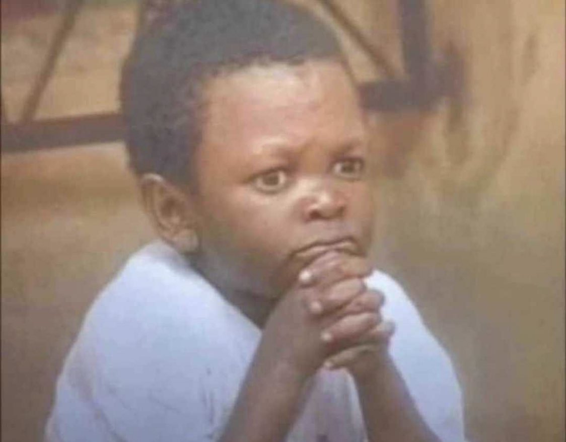 theyenvyvivian's tweet image. #Airtelnetwork ogini Kwa?🥲
I had used up my bundle now now?
Y'all I'm going offline I can't be using my chop chop and junk money to continuously buy subscription 🤷 make I go out there to find Hustle 😩
