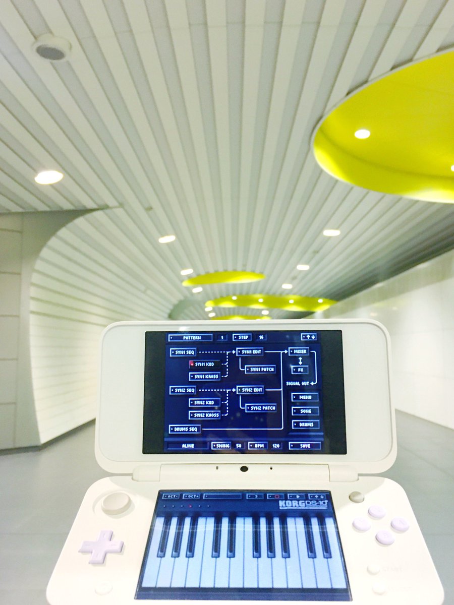 mistyminds's tweet photo. 実はDS-10にも複数台を同期するための仕掛けが入っているのに、みんながそれを使わずに「いっせーの、せっ！」でタイミングを合わせてたから後から発売されたM01は同期の機能が省かれたって話、好き😊

#KorgDS10 #Korg #KorgM01D https://t.co/rcdqNxdByr