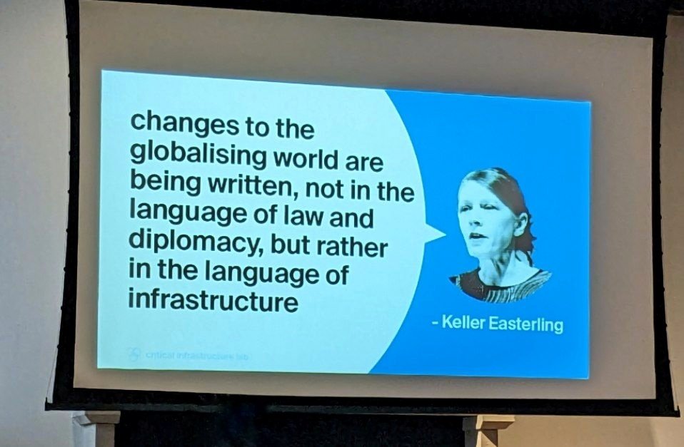 z4lem's tweet photo. #criticalinfralab https://t.co/9qOvyMkmLi