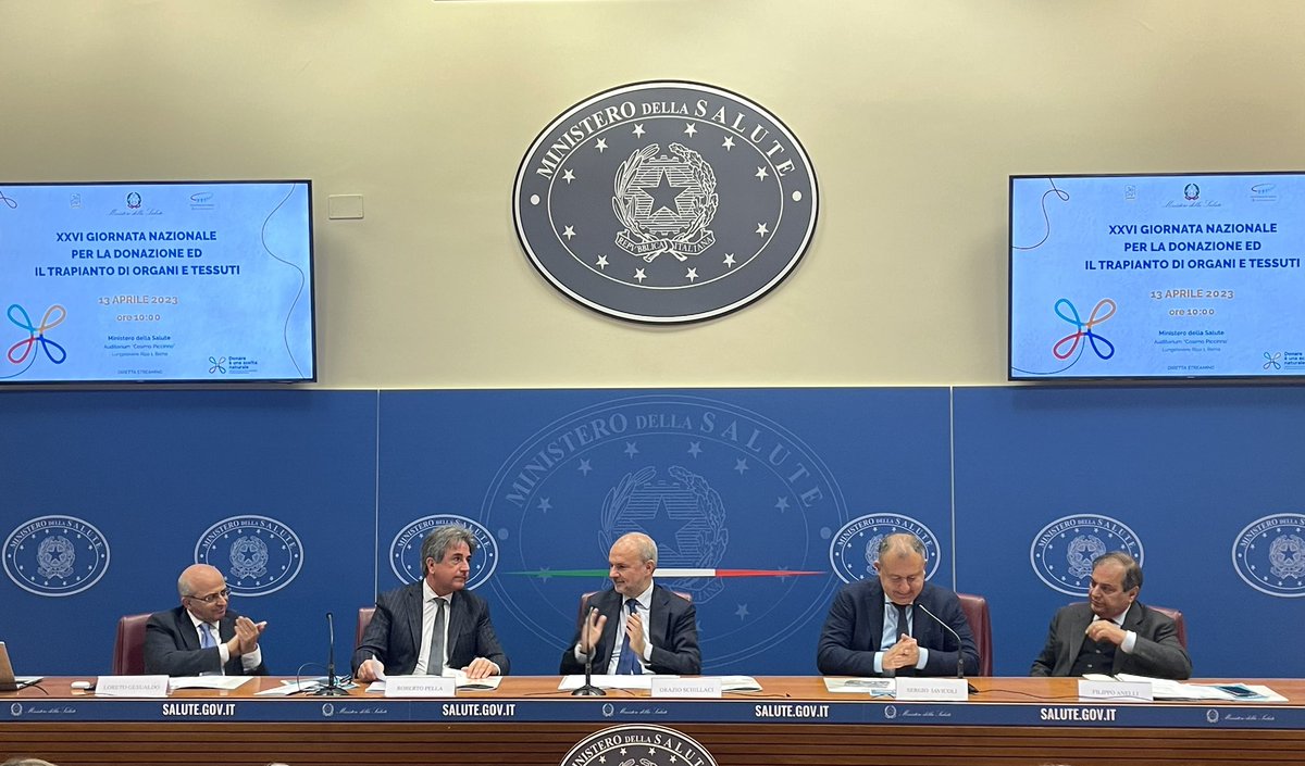 26ª giornata nazionale per la donazione e il trapianto di organi e tessuti
Il #ministerodellasalute con <a href="/comuni_anci/">comuni_anci</a> e <a href="/CNTrapianti/">Centro Nazionale Trapianti</a> per promuovere e valorizzare la cultura del dono
Ministro Schillaci: “Donare gli organi significa donare vita, la più alta espressione di altruismo”