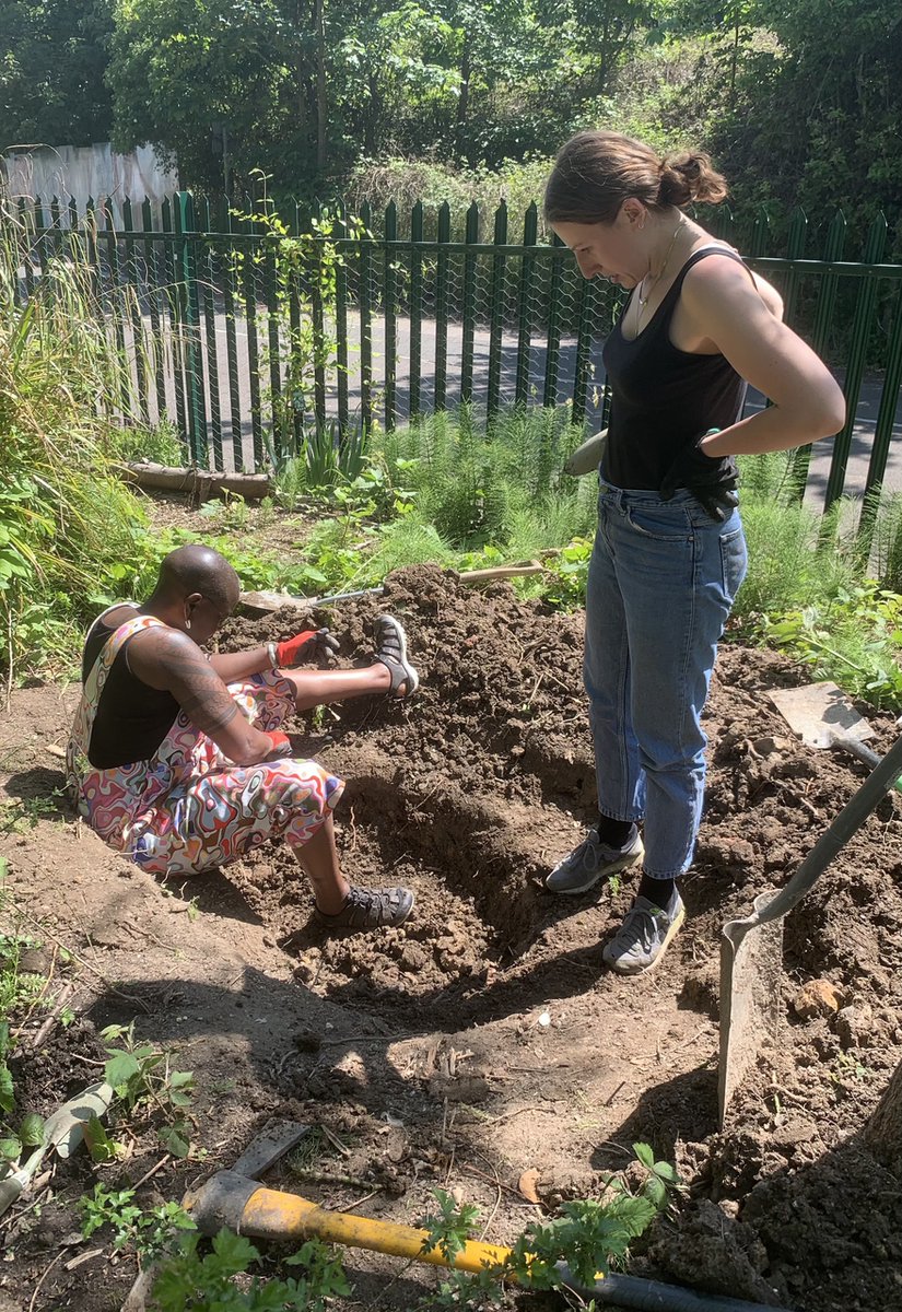 A win for the environment! <a href="/GroundworkLON/">Groundwork London</a> has funded 8 brilliant nature-based project! 
The project all focus on biodiversity, education, tree planting, pond digging, woodland enhancement etc. All within London! 

Find out more and see the first updates: bit.ly/3zvvBki