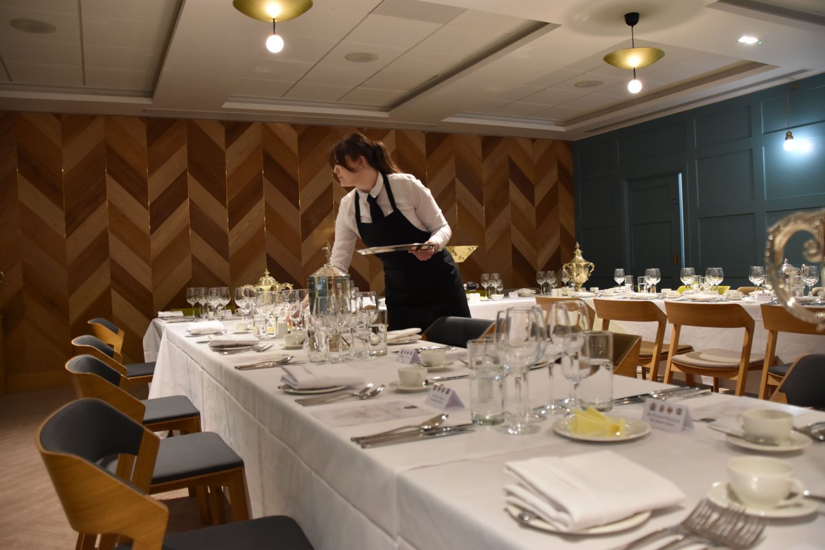 Everything from the table setting to the food preferences are meticulously checked to ensure your event runs smoothly and you have one less thing on your mind. 

#liveryhall #farmers #livery #barbican #eventprofsuk #farmers #londonvenues #uniquevenues #londonevents #eventspace