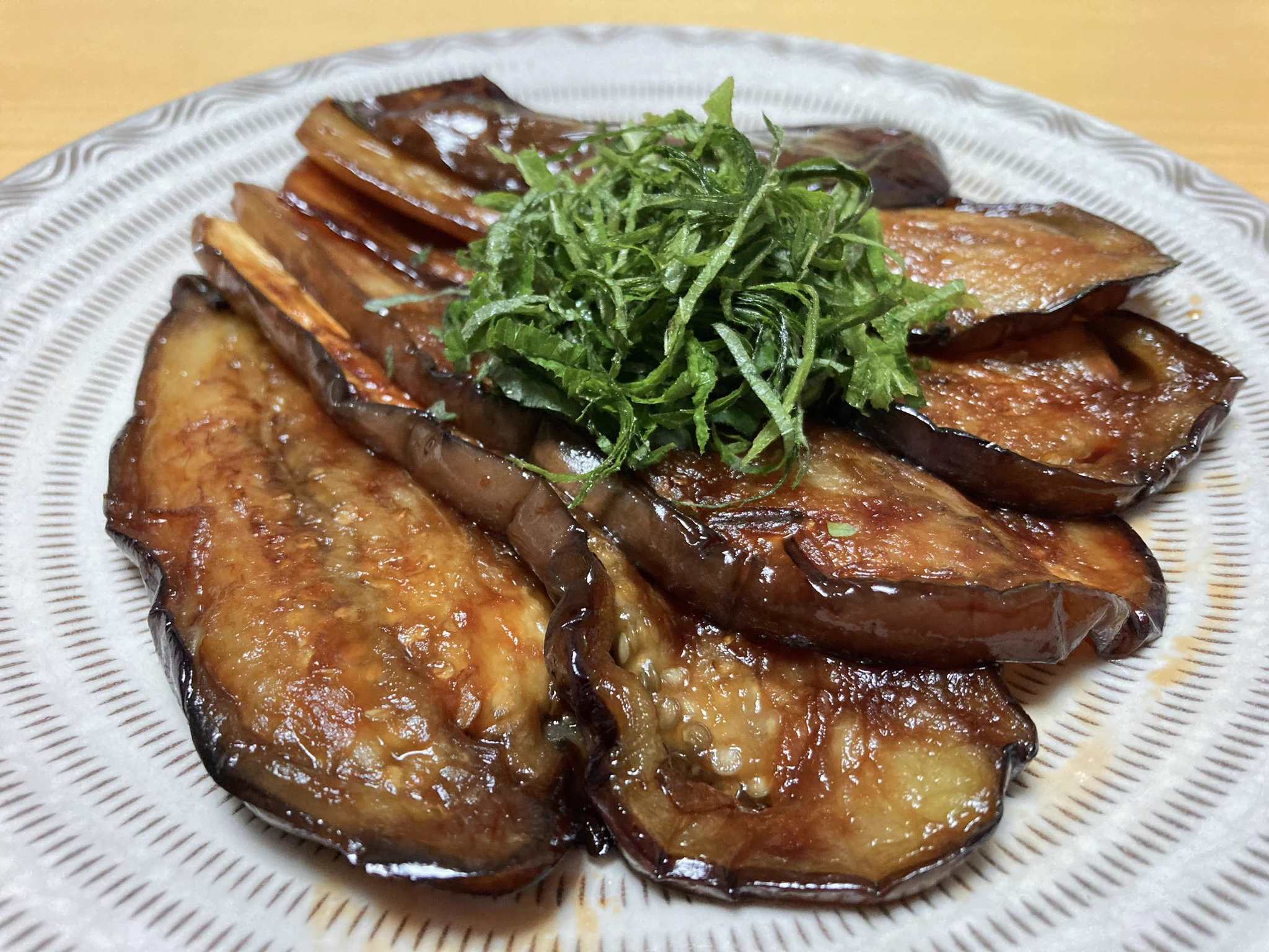 この味付けはご飯がよく進みそう！ナスを使った、とっても美味しそうな「蒲焼き」のレシピ！